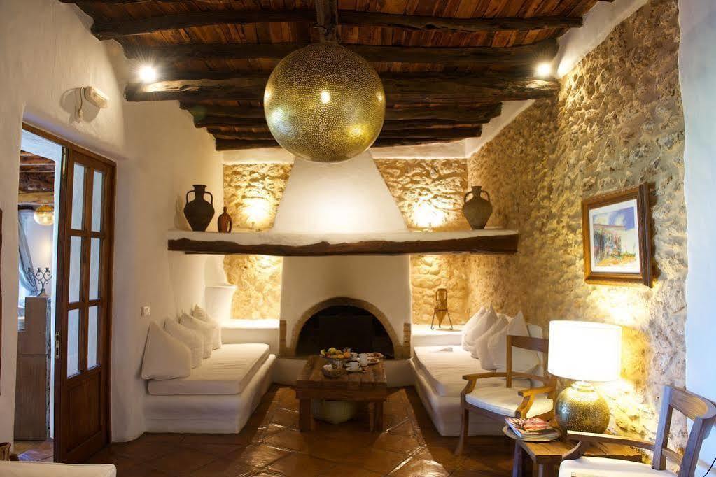 سانتا أيُلاريا ذيس ريو Agroturismo Atzaro المظهر الخارجي الصورة